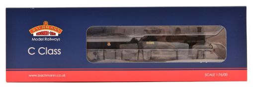 A Bachmann BR C class 0-6-0 tender locomotive, RN 31086 (31-462). In unlined black livery. Boxed.