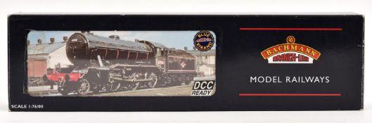 Bachmann Branchline OO gauge BR Class K3 2-6-0 locomotive (32-276). 61932, in lined black livery.