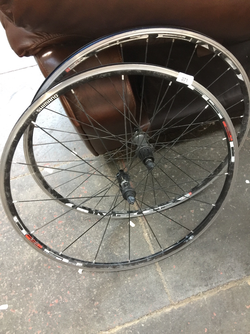 A pair of Shimano R 520 quick release wheels