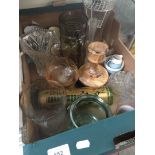 Box of mainly glassware