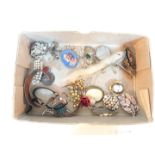 A box of costume jewellery.