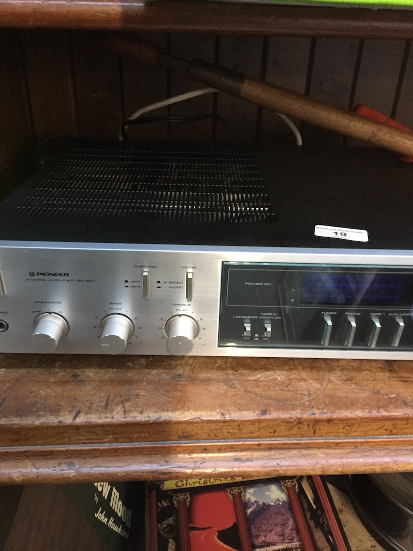 A Pioneer SA-620 stereo amplifier.