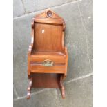 An Edwardian dressing table cabinet