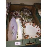 Box of pottery plates mainly