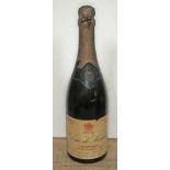 Duc De Marne 1952 vintage champagne, 75cl, level 3.5cm from bottom when upside down, wear to foil.