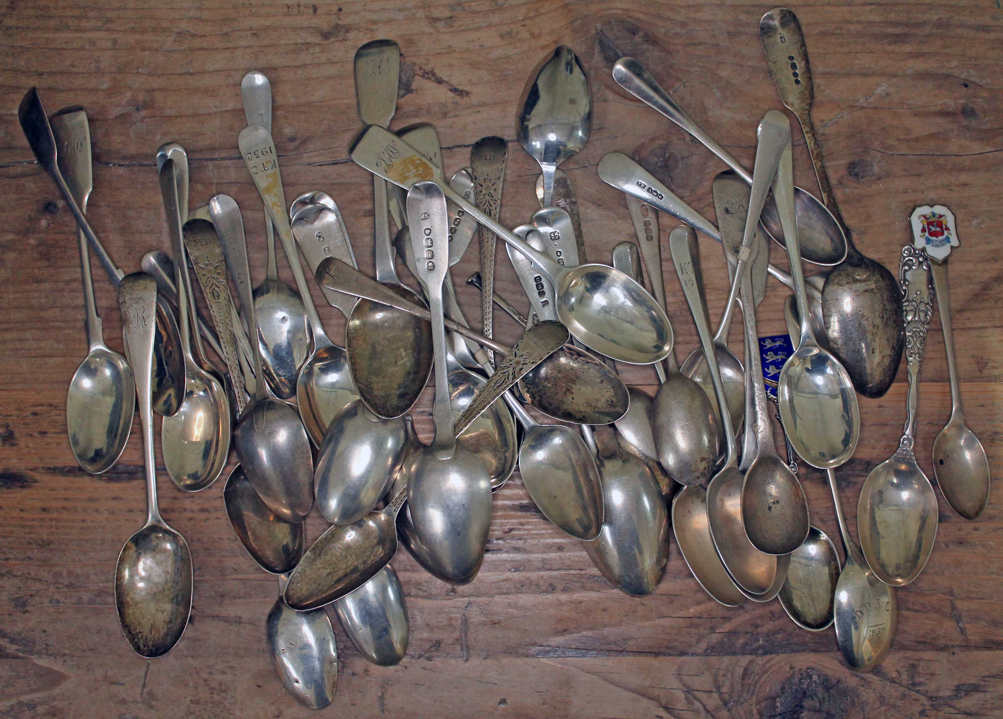 A quantity of hallmarked silver tea spoons, various dates and makers, Georgian and later, gross