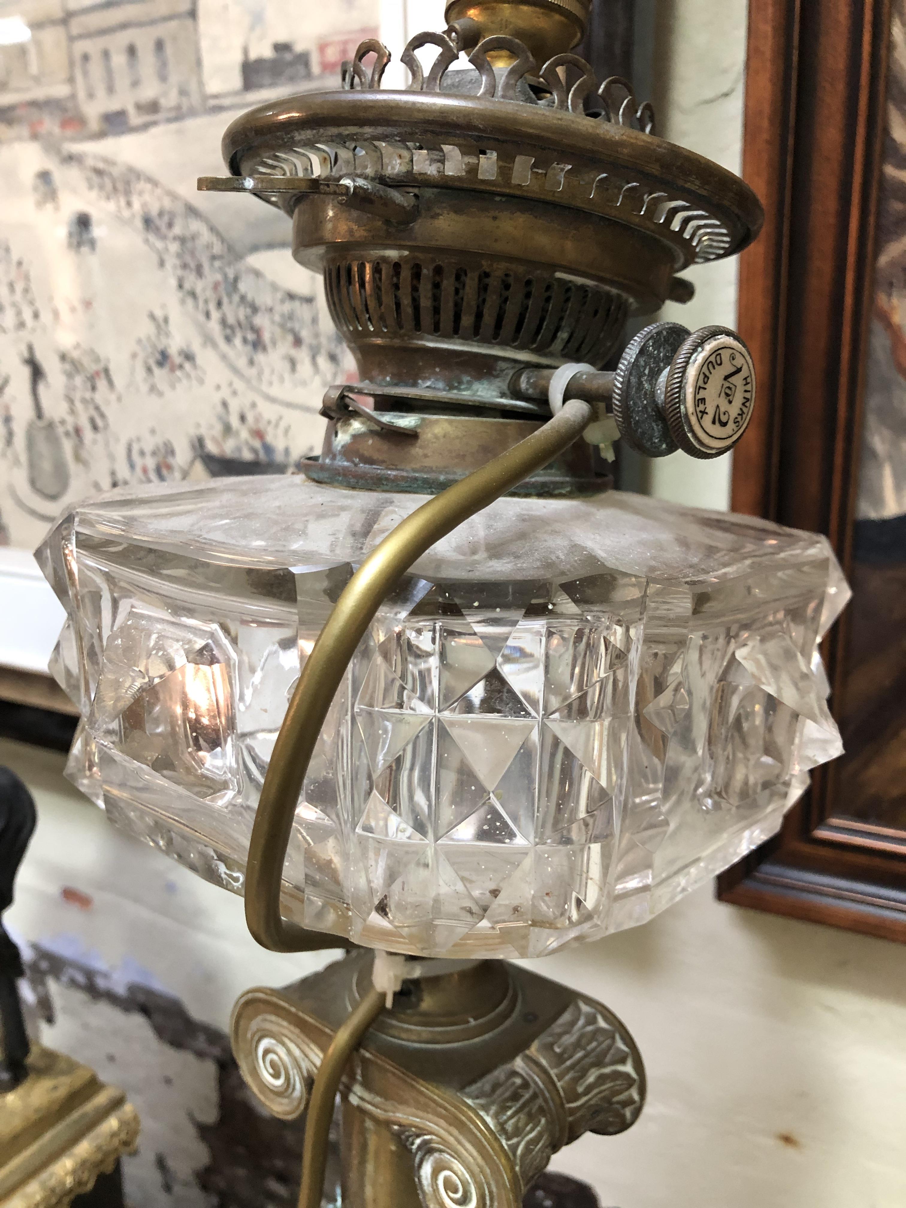 A Victorian brass lamp with cut glass reservoir, single column with acanthus mouldings and ionic - Image 5 of 5