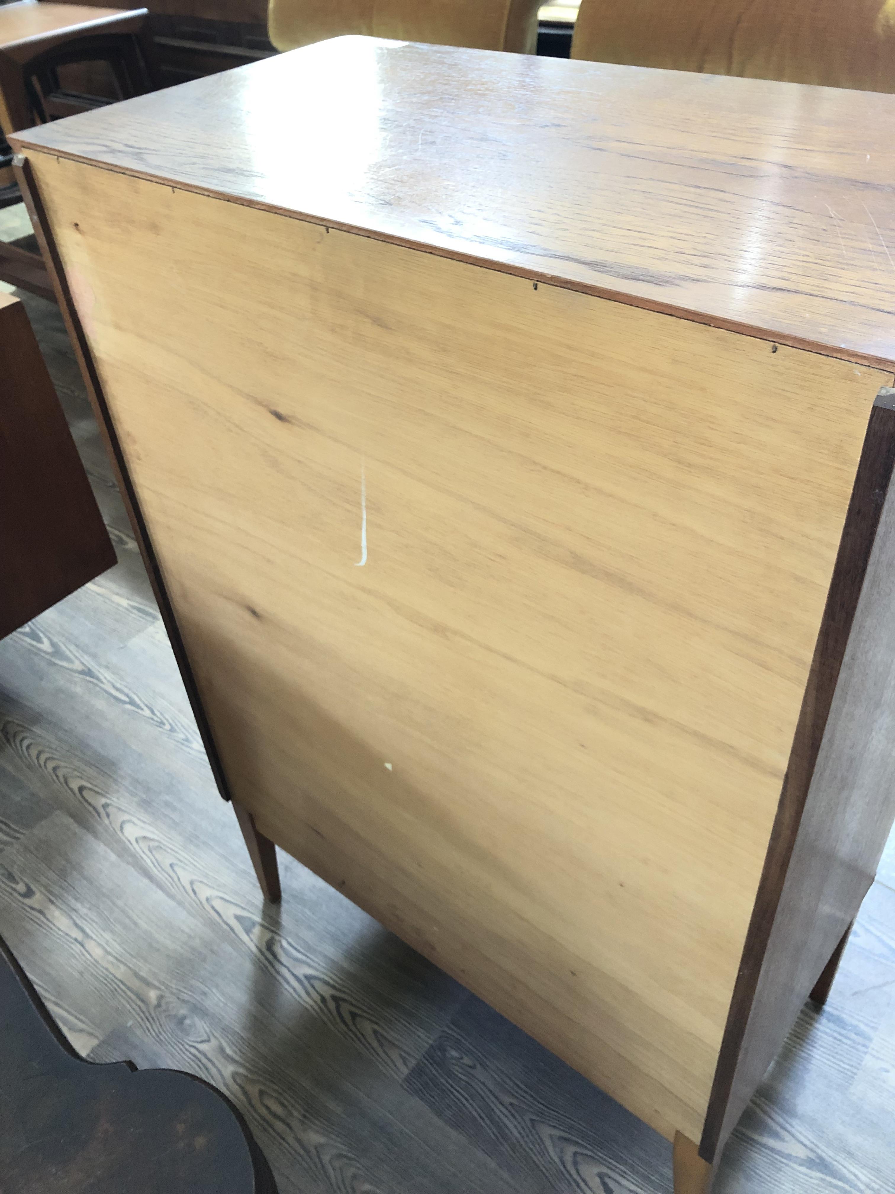 An Austinsuite teak chest of drawers, width 78cm, depth 42cm & height 112.5cm. Condition - a - Image 3 of 6