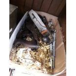 Box of hinges and 2 planes