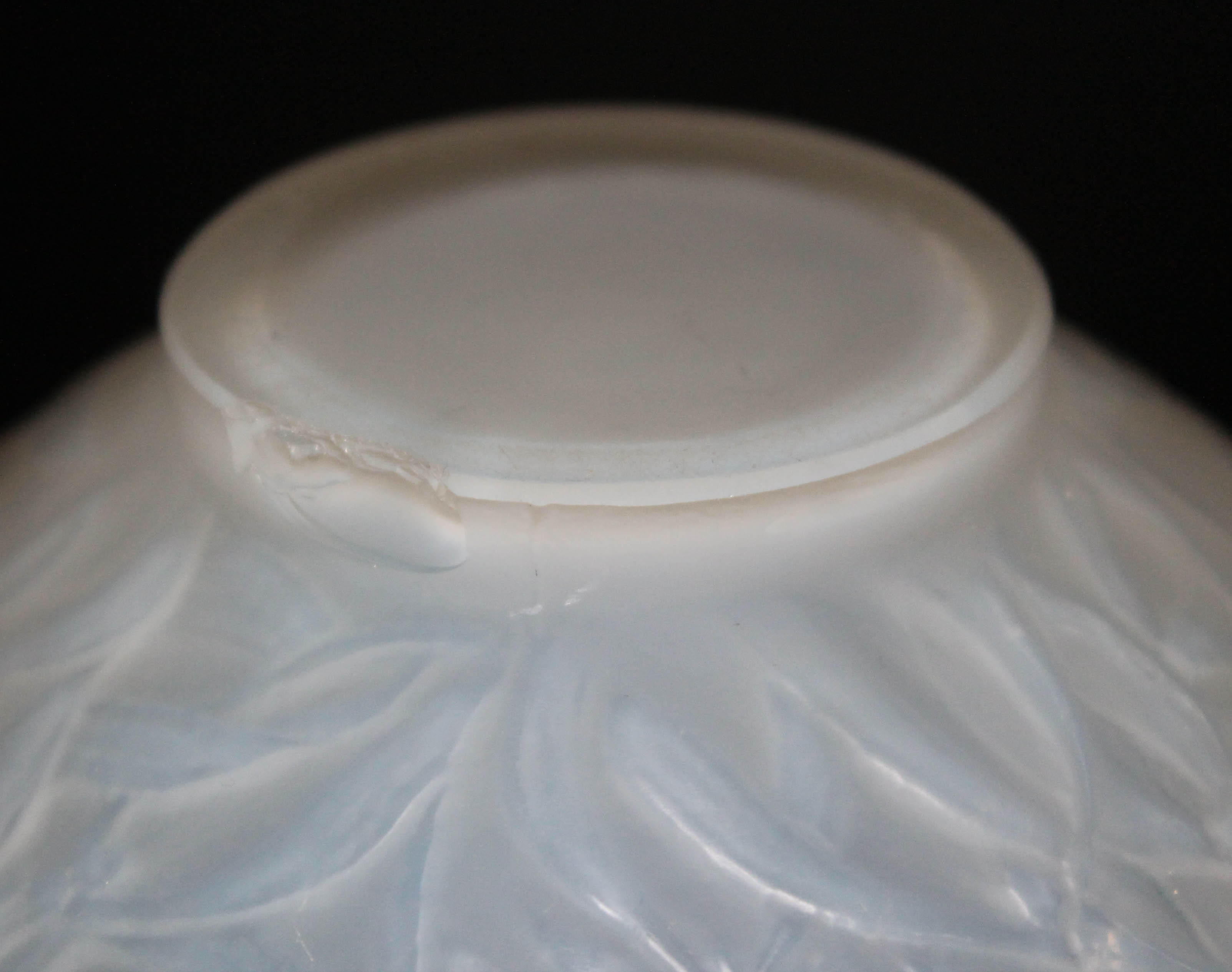 A Lalique Gui vase, etched 'R. Lalique France No. 948', height 16.5cm. Condition - chip to foot - Image 3 of 5