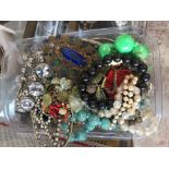 Small tub of costume jewellery