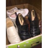 5 pairs of men's shoes to include Grenson, Barker Novas and Clarks - all size 10 1/2 and a pair of