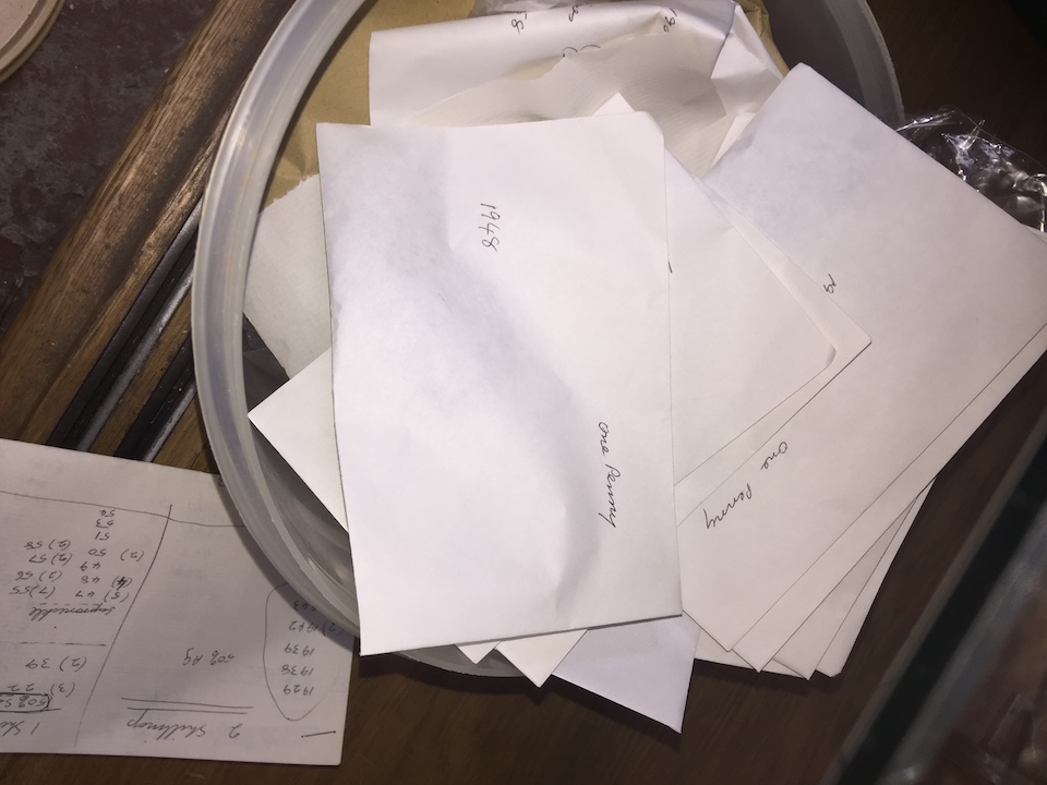 Tub of coins in envelopes, as listed, including 13 two shillings, various one shillings, pennies,