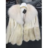 A superb vintage blonde mink fur jacket, with 2 side pockets, furry collar, labelled Koe-Bell Furs -