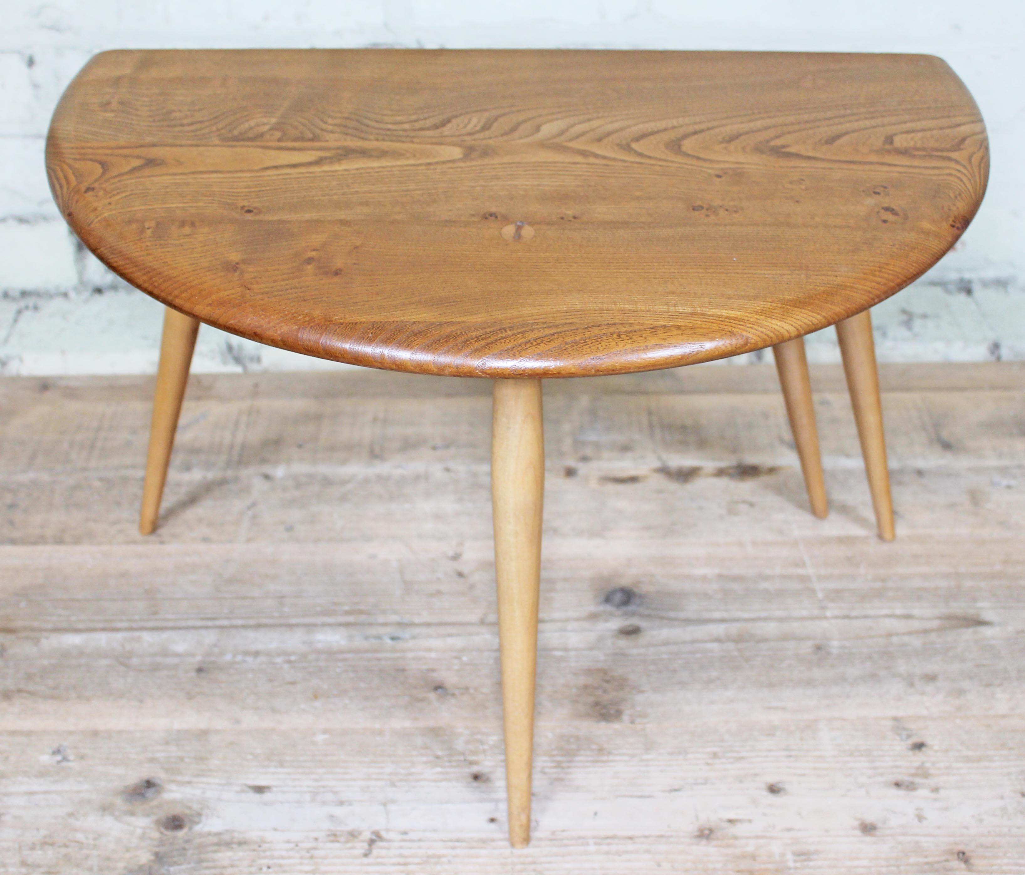 An Ercol blonde elm and beech occasional coffee table with drop leaf, length 61cm, min. depth 37cm & - Image 6 of 6