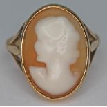 A 9ct gold cameo ring, marked '9ct', gross wt. 3.24g, size N.