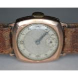A gents vintage 9ct gold manual wind wristwatch, case diameter 25mm.