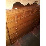 A 5 drawer chest of drawers