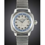 A GENTLEMAN'S STAINLESS STEEL UNIVERSAL GENEVE POLEROUTER AUTOMATIC BRACELET WATCH CIRCA 1979,