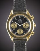 A GENTLEMAN'S 18K SOLID GOLD OMEGA SPEEDMASTER AUTOMATIC CHRONOGRAPH WRIST WATCH CIRCA 1990s