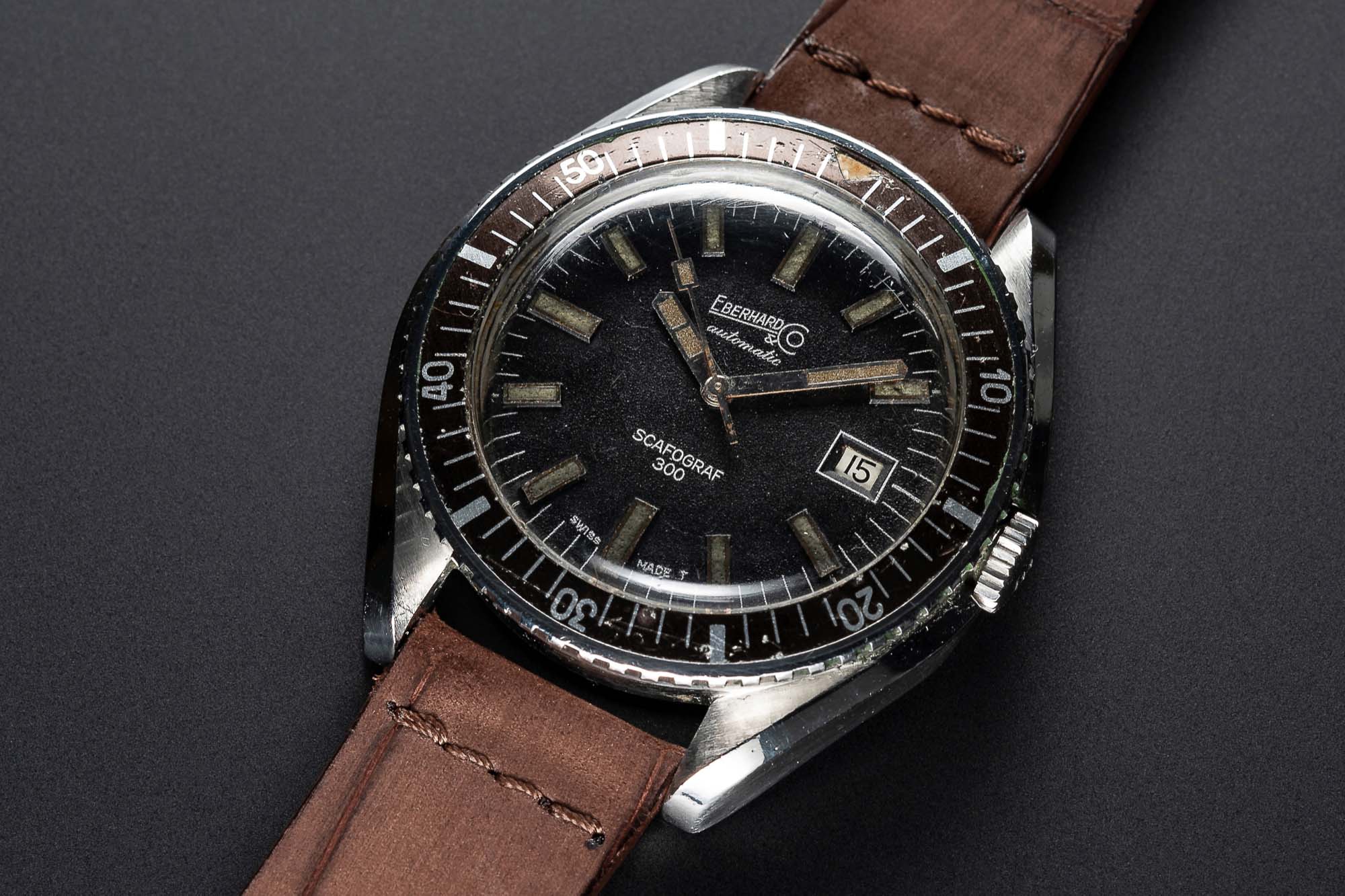 A RARE GENTLEMAN'S STAINLESS STEEL EBERHARD & CO SCAFOGRAF 300 AUTOMATIC DIVERS WRIST WATCH CIRCA