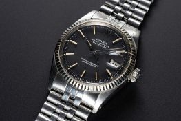 A GENTLEMAN'S STEEL & WHITE GOLD ROLEX OYSTER PERPETUAL DATEJUST BRACELET WATCH CIRCA 1977, REF.