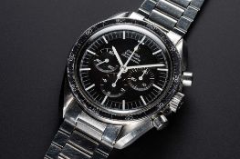 A RARE GENTLEMAN'S STAINLESS STEEL OMEGA SPEEDMASTER PROFESSIONAL CHRONOGRAPH BRACELET WATCH CIRCA