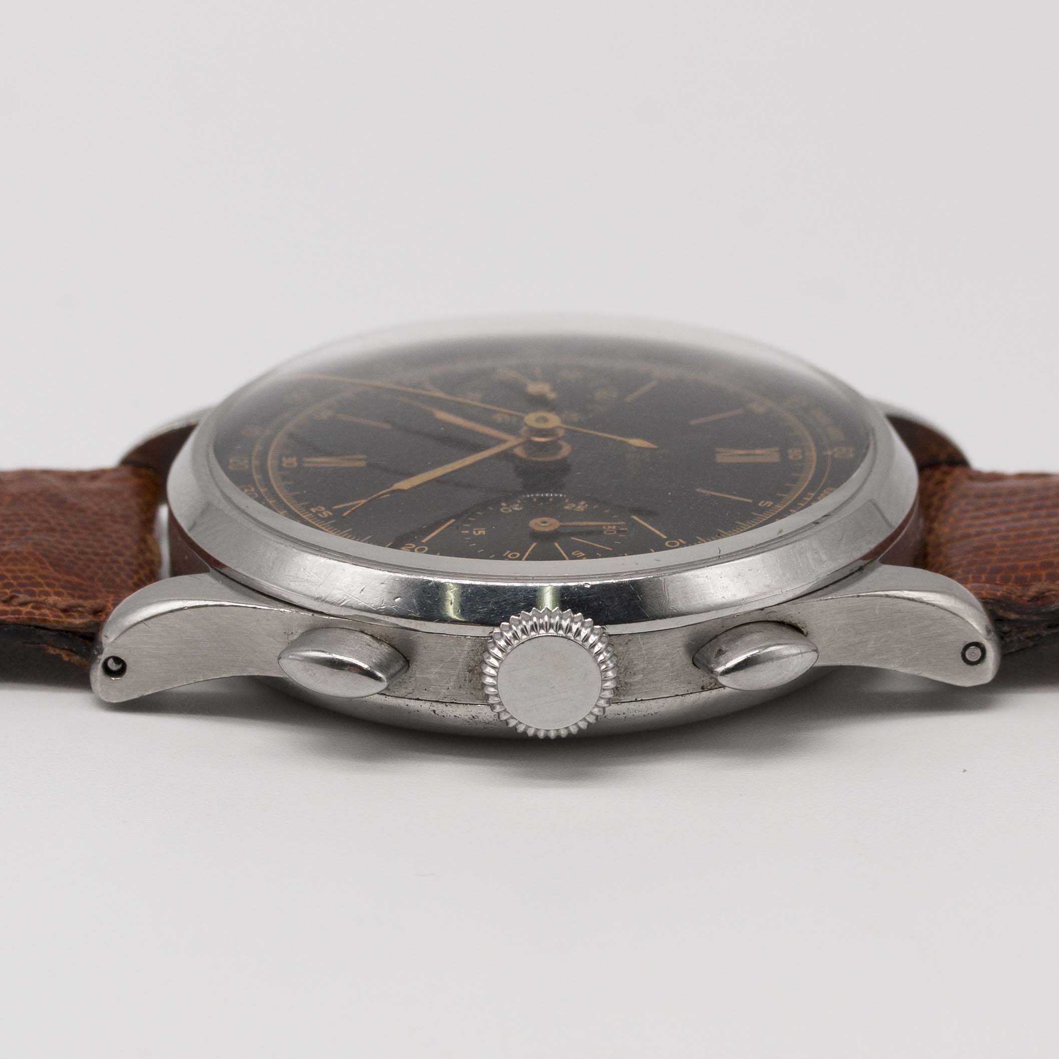 A VERY RARE GENTLEMAN'S LARGE SIZE STAINLESS STEEL OMEGA "33.3" CHRONOGRAPH WRIST WATCH CIRCA - Image 10 of 11