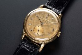 A RARE GENTLEMAN'S 18K SOLID GOLD VACHERON & CONSTANTIN WRIST WATCH CIRCA 1950, WITH GUILLOCHE