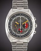 A GENTLEMAN'S STAINLESS STEEL OMEGA SEAMASTER "SOCCER TIMER' CHRONOGRAPH BRACELET WATCH CIRCA