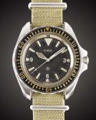 A RARE GENTLEMAN'S STAINLESS STEEL BRITISH MILITARY ROYAL NAVY CWC AUTOMATIC DIVERS WRIST WATCH