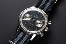 A GENTLEMAN'S STAINLESS STEEL BREITLING TOP TIME "THUNDERBALL" CHRONOGRAPH WRIST WATCH CIRCA
