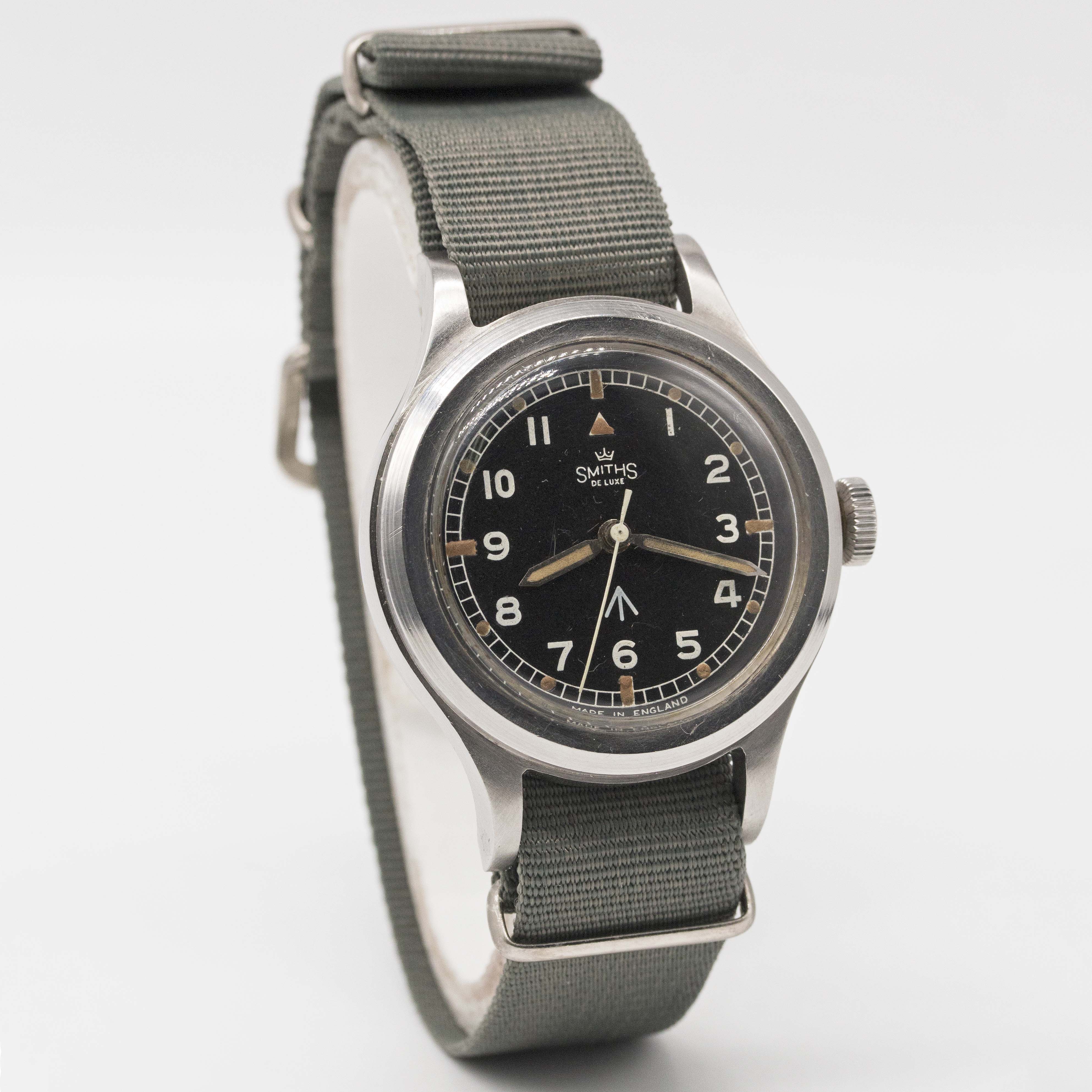 A VERY RARE GENTLEMAN'S STAINLESS STEEL AUSTRALIAN MILITARY SMITHS DE LUXE WRIST WATCH DATED 1961, - Image 6 of 11