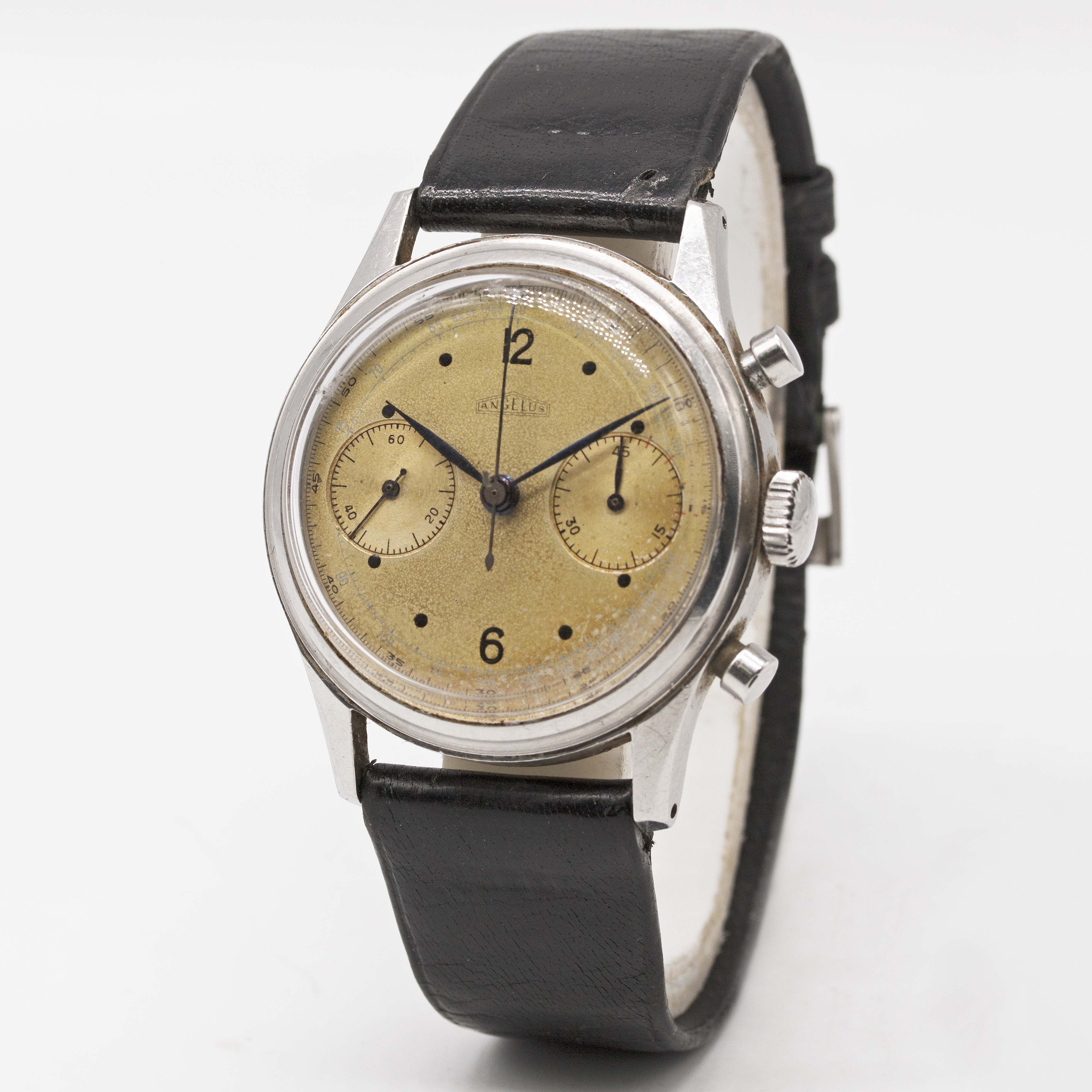 A GENTLEMAN'S LARGE SIZE STAINLESS STEEL ANGELUS HERMETIQUE CHRONOGRAPH WRIST WATCH CIRCA 1940s - Image 2 of 4