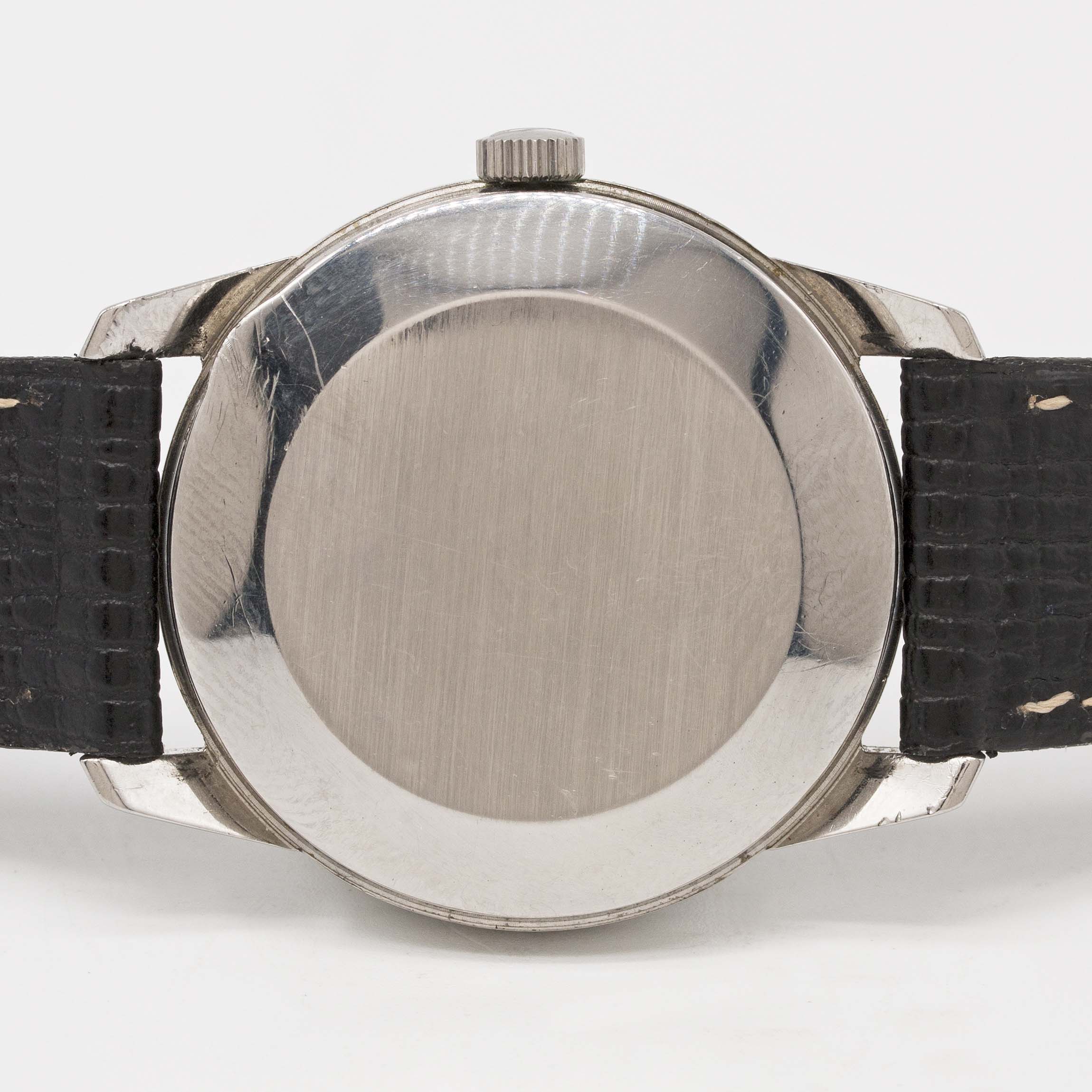 A GENTLEMAN'S STAINLESS STEEL IWC AUTOMATIC WRIST WATCH CIRCA 1969, REF. R 810 A WITH BRUSHED SILVER - Image 3 of 4