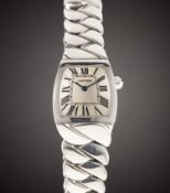 A LADIES STAINLESS STEEL CARTIER LA DONA BRACELET WATCH DATED 2009, REF. 2902 WITH ORIGINAL BOX &