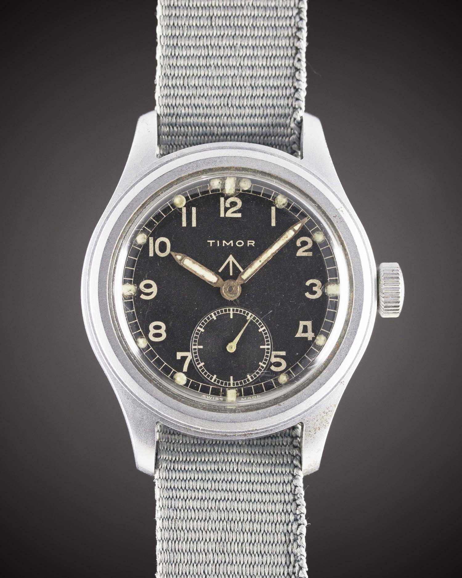 A GENTLEMAN'S STAINLESS STEEL BRITISH MILITARY TIMOR W.W.W. WRIST WATCH CIRCA 1940s, PART OF THE "