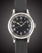 A GENTLEMAN'S STAINLESS STEEL BRITISH MILITARY OMEGA RAF PILOTS WRIST WATCH DATED 1956, WITH BLACK