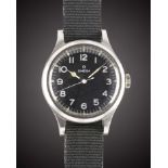 A GENTLEMAN'S STAINLESS STEEL BRITISH MILITARY OMEGA RAF PILOTS WRIST WATCH DATED 1956, WITH BLACK