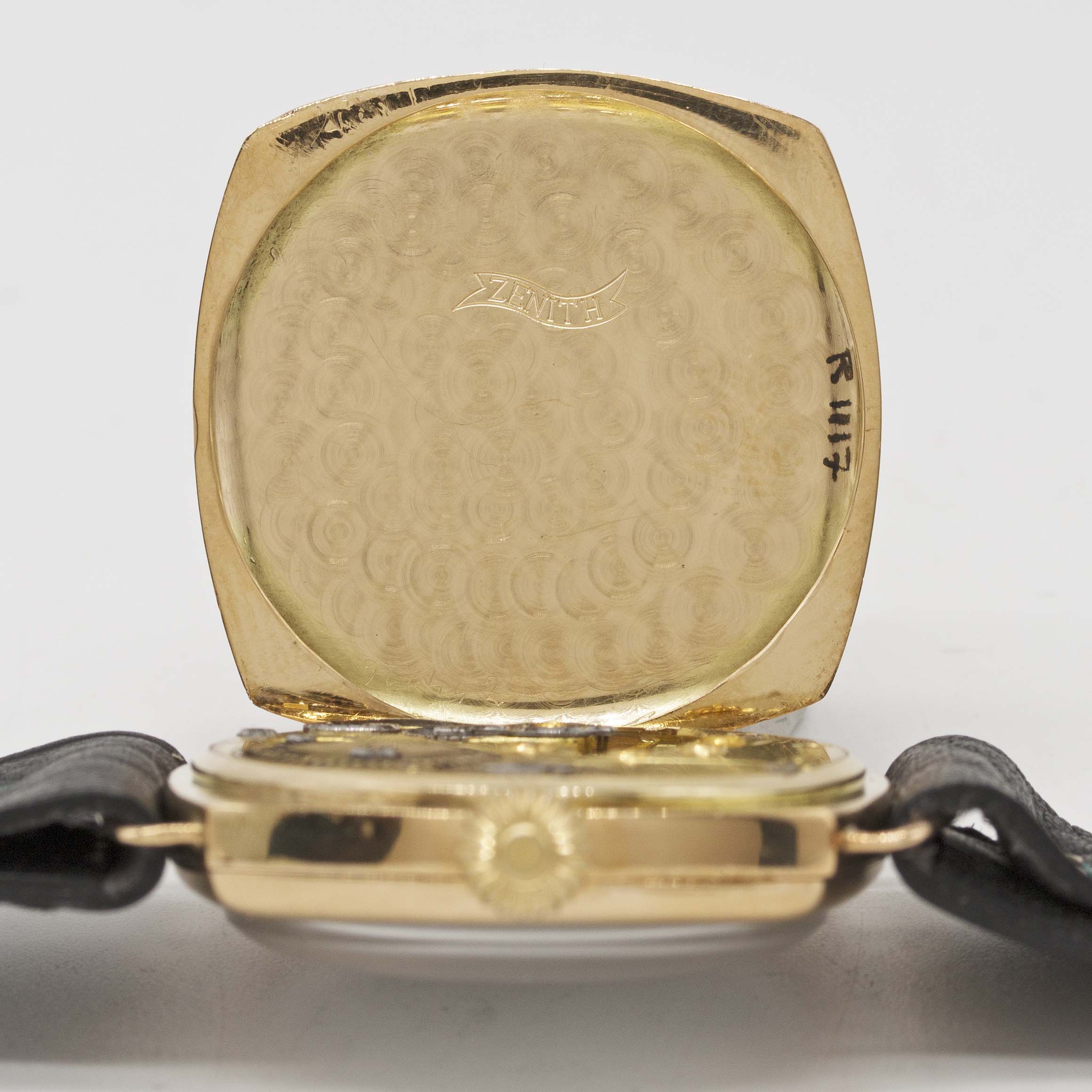 A GENTLEMAN'S 18K SOLID GOLD ZENITH "CUSHION" WRIST WATCH CIRCA 1920, WITH 24 HOUR PORCELAIN - Image 5 of 5