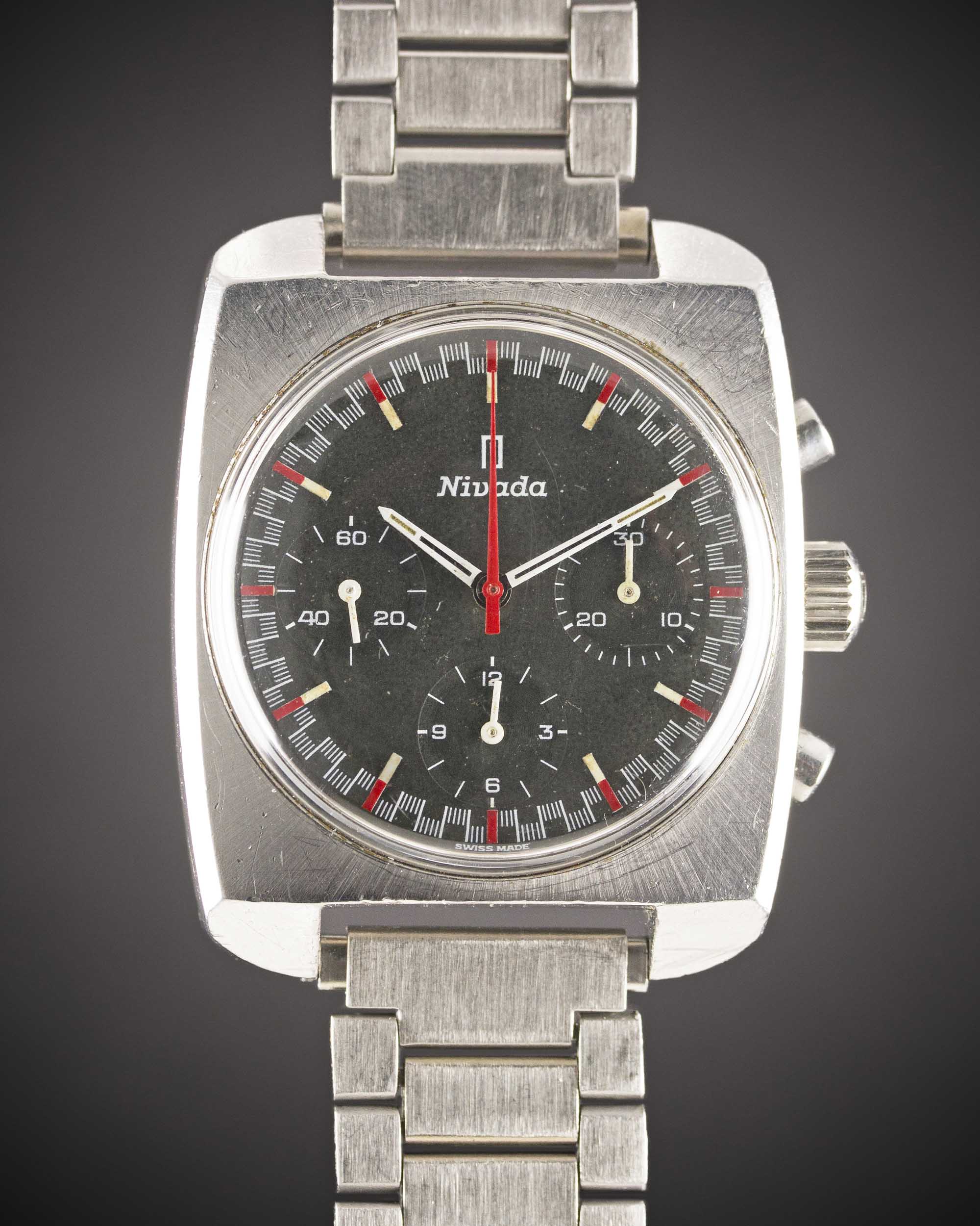 A GENTLEMAN'S STAINLESS STEEL NIVADA CHRONOGRAPH BRACELET WATCH CIRCA 1970, REF. 85014 WITH