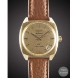 A GENTLEMAN'S 18K SOLID GOLD LONGINES AUTOMATIC CHRONOMTER ULTRA-CHRON WRIST WATCH CIRCA 1971,