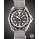 A GENTLEMAN'S STAINLESS STEEL BRITISH MILITARY ISSUED CWC QUARTZ ROYAL NAVY DIVERS WRIST WATCH DATED