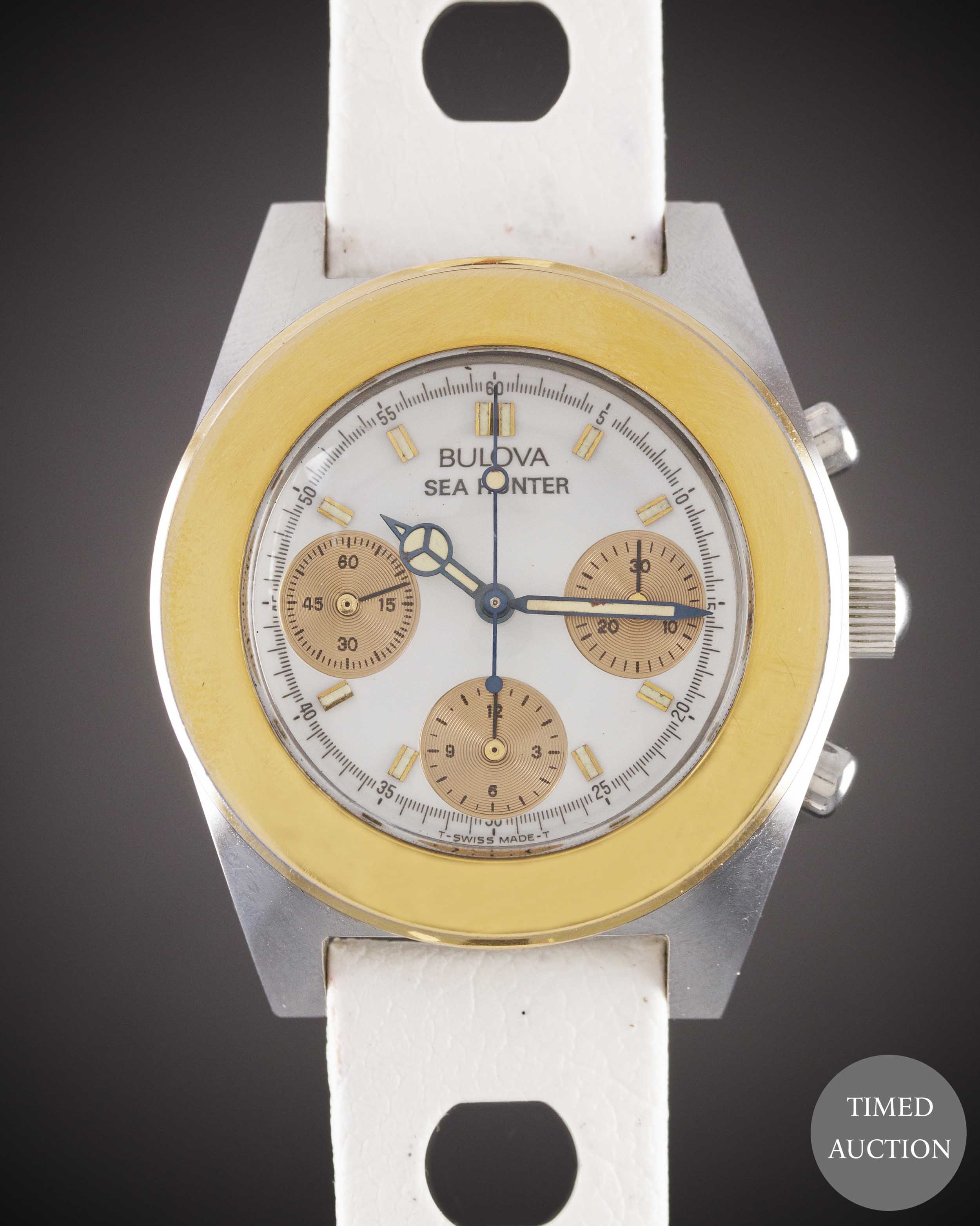 A GENTLEMAN'S STAINLESS STEEL BULOVA SEA HUNTER 200M DIVERS CHRONOGRAPH WRIST WATCH CIRCA 1970s,