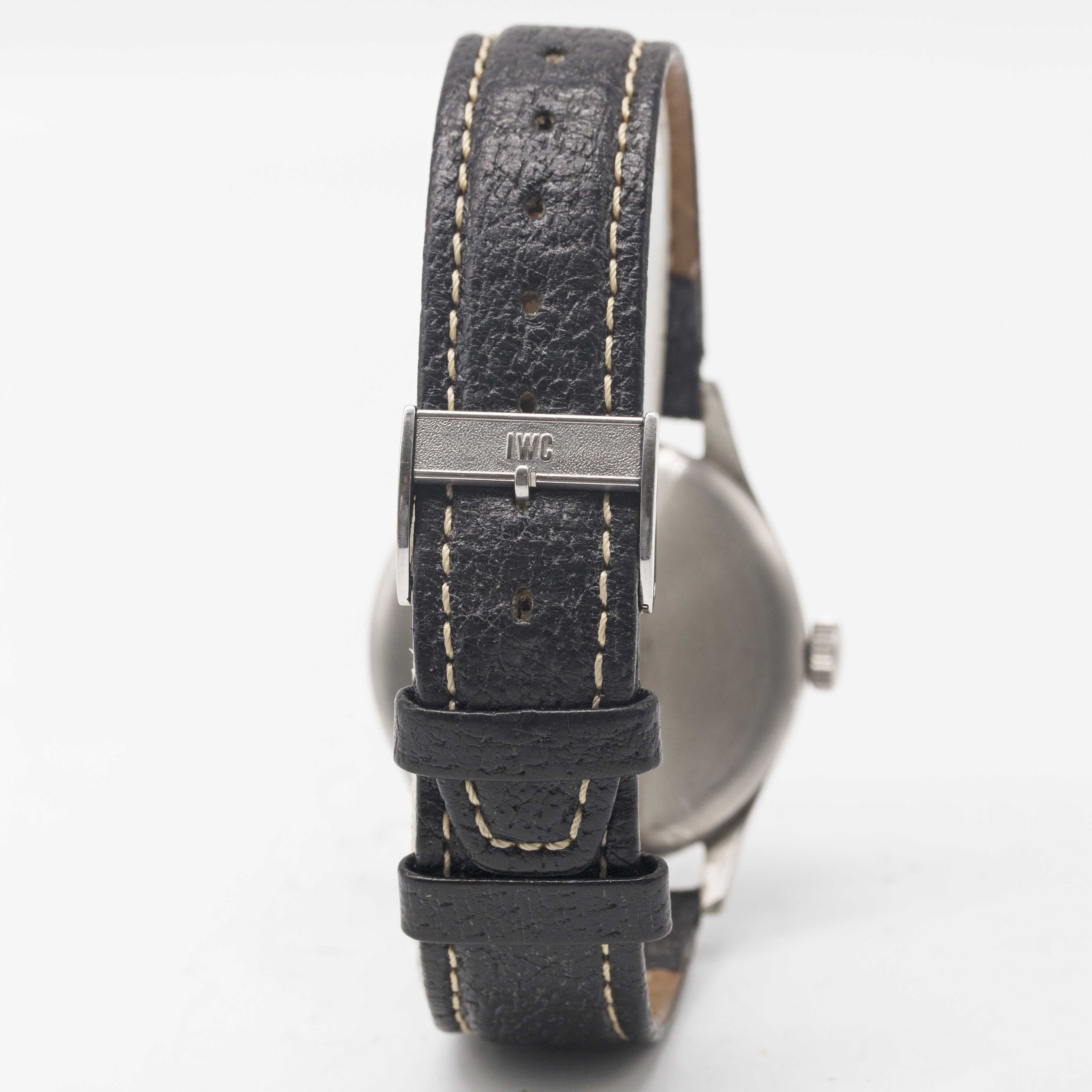 A GENTLEMAN'S STAINLESS STEEL BRITISH MILITARY IWC MARK 10 W.W.W. WRIST WATCH CIRCA 1940s, PART OF - Image 5 of 7