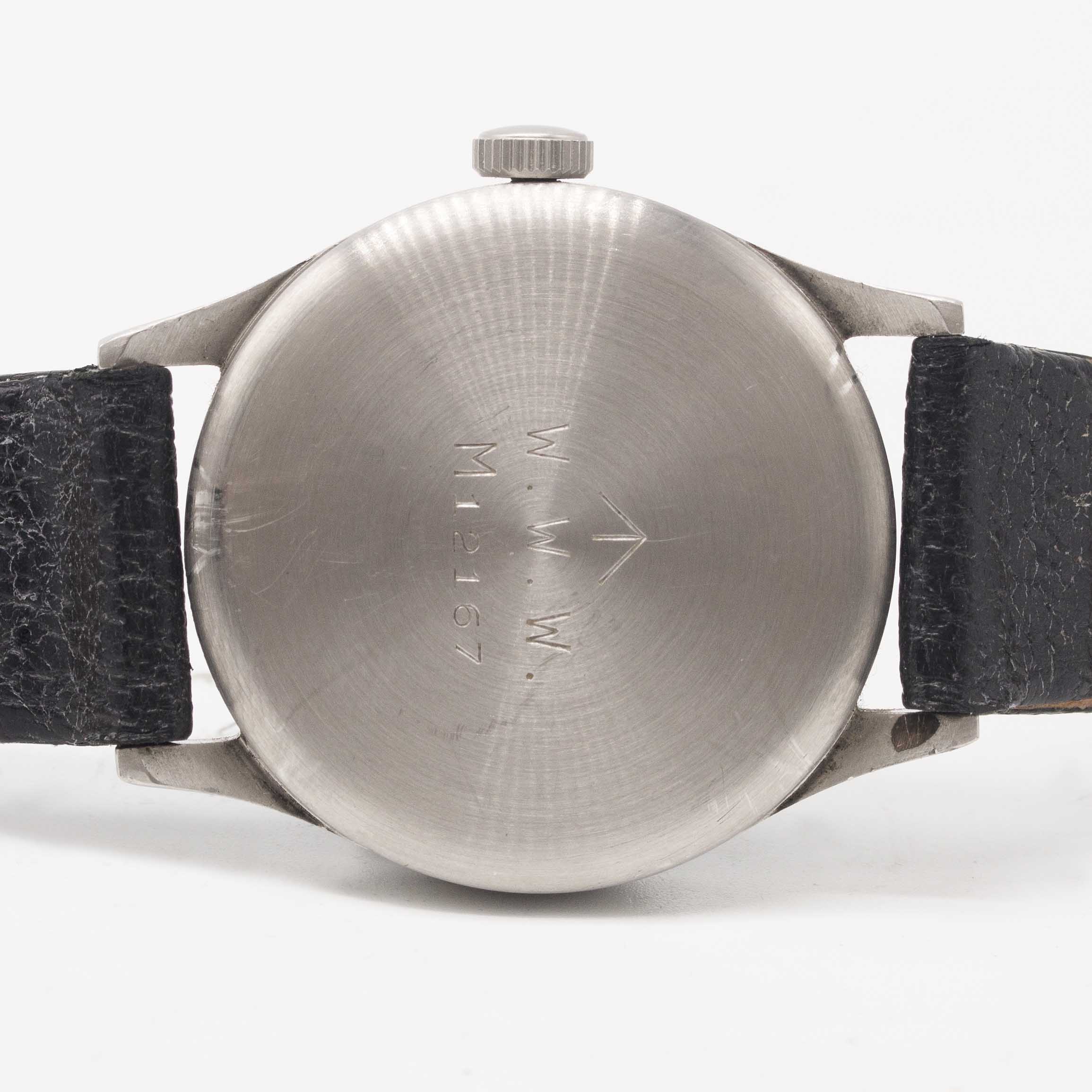 A GENTLEMAN'S STAINLESS STEEL BRITISH MILITARY IWC MARK 10 W.W.W. WRIST WATCH CIRCA 1940s, PART OF - Image 6 of 7