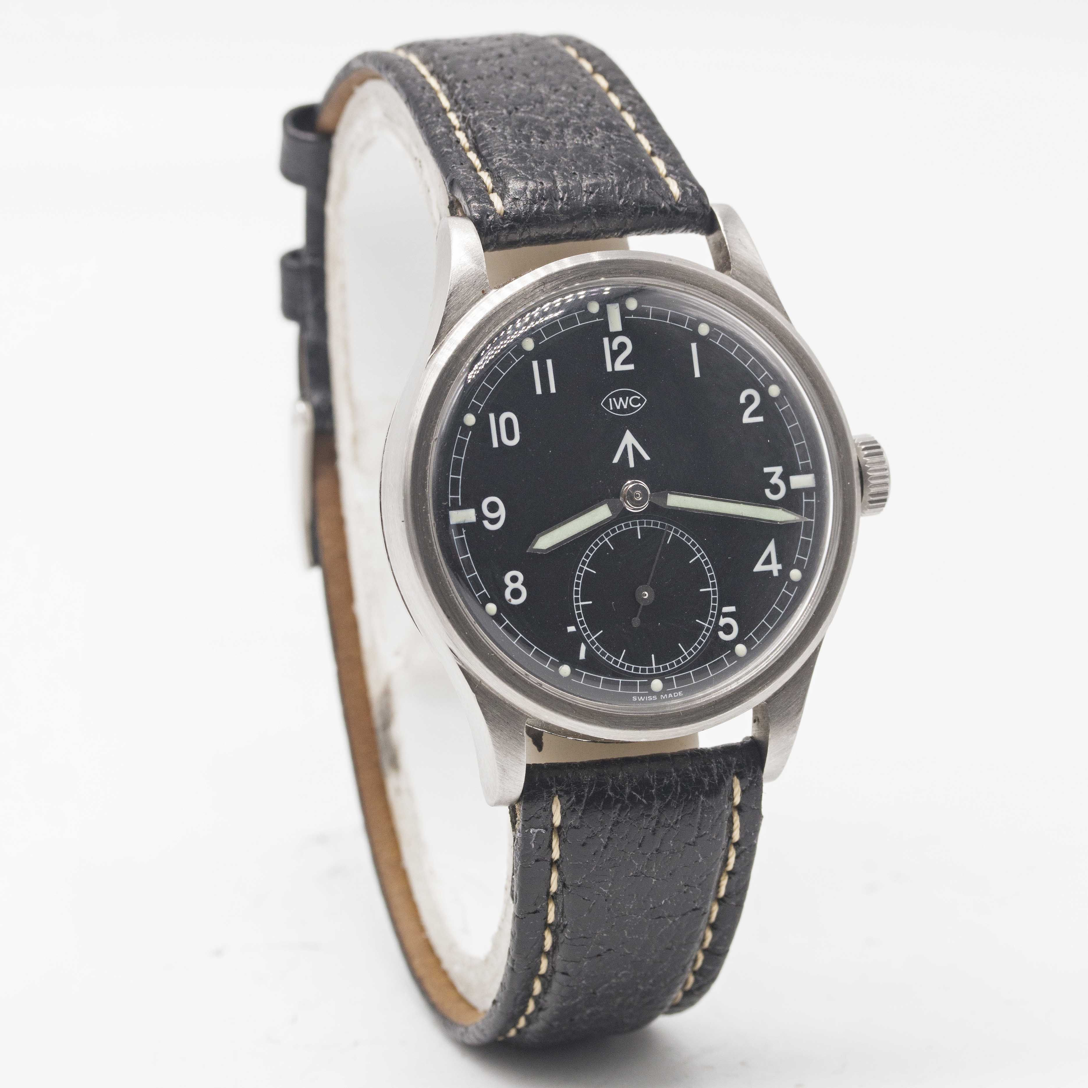 A GENTLEMAN'S STAINLESS STEEL BRITISH MILITARY IWC MARK 10 W.W.W. WRIST WATCH CIRCA 1940s, PART OF - Image 4 of 7