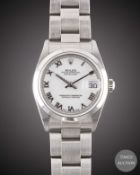 A MID SIZE STAINLESS STEEL ROLEX OYSTER PERPETUAL DATEJUST BRACELET WATCH CIRCA 1998, REF. 68240
