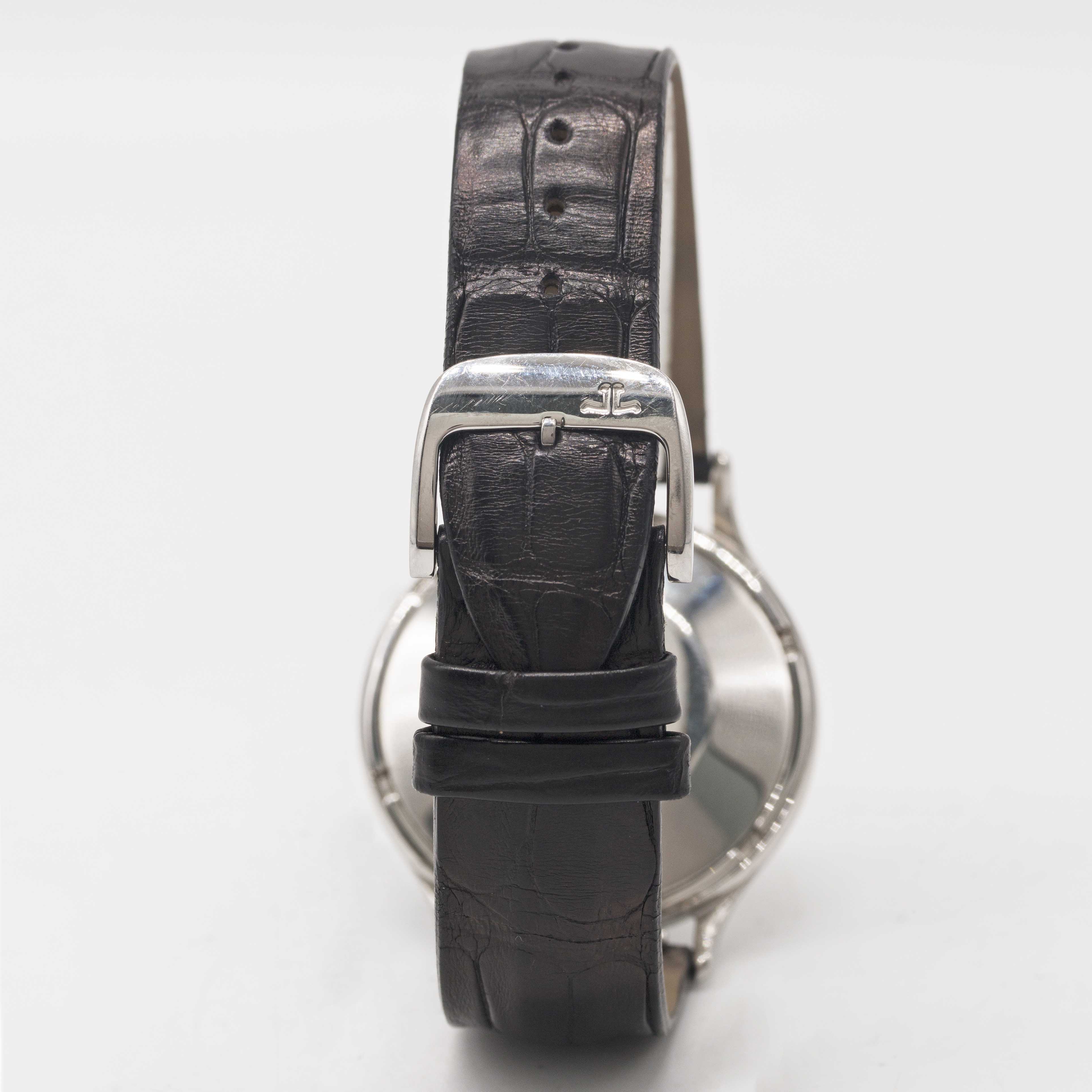 A GENTLEMAN'S STAINLESS STEEL JAEGER LECOULTRE "FUTUREMATIC" POWER RESERVE WRIST WATCH CIRCA 1960s - Image 5 of 6