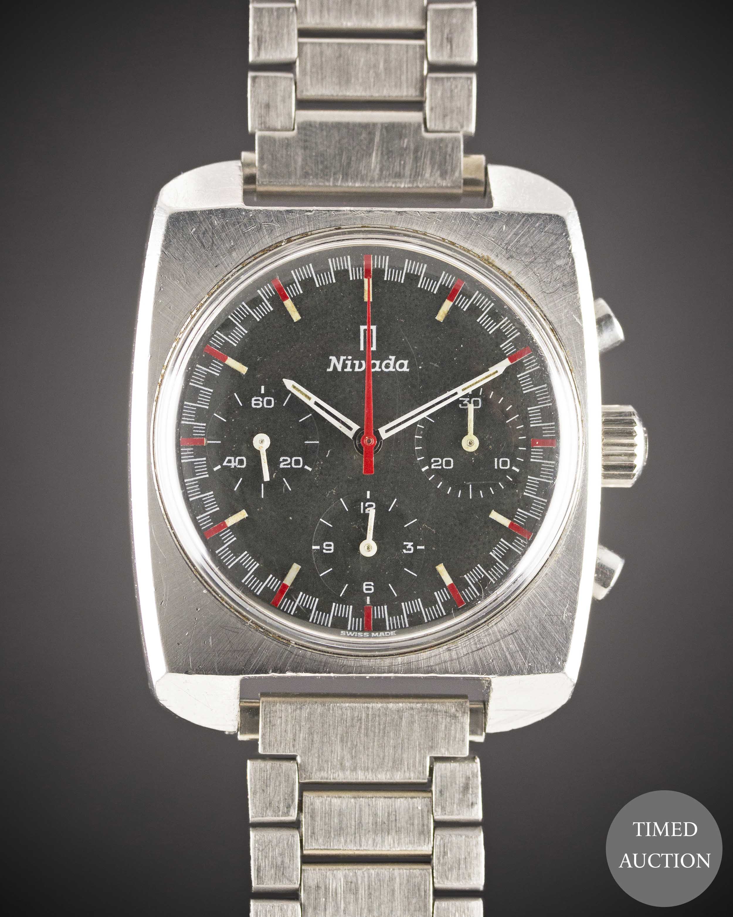 A GENTLEMAN'S STAINLESS STEEL NIVADA CHRONOGRAPH BRACELET WATCH CIRCA 1970, REF. 85014 WITH